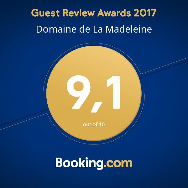 Domaine De La Madeleine Bed & Breakfast Ygrande Exterior photo