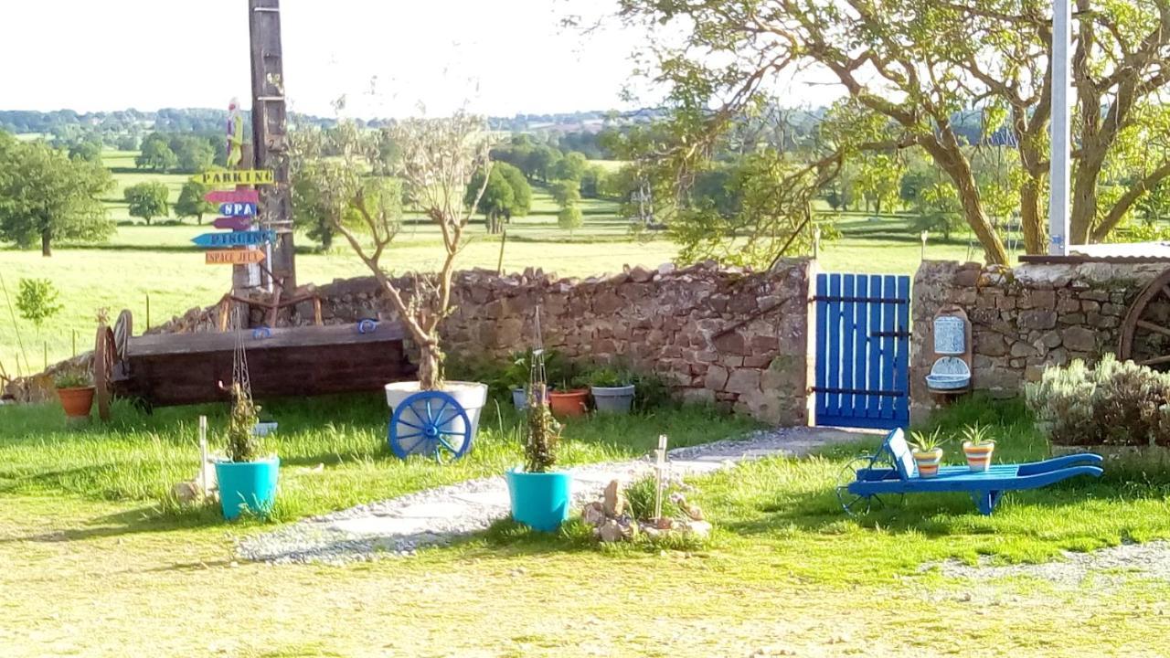 Domaine De La Madeleine Bed & Breakfast Ygrande Exterior photo